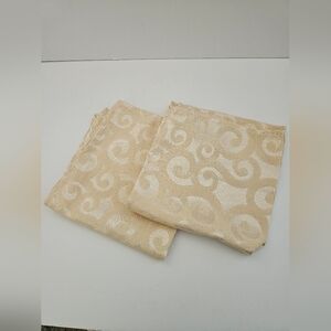 Set of Two Cream Damask Swirl Napkins – Cotton Blend Elegant Table Linens​